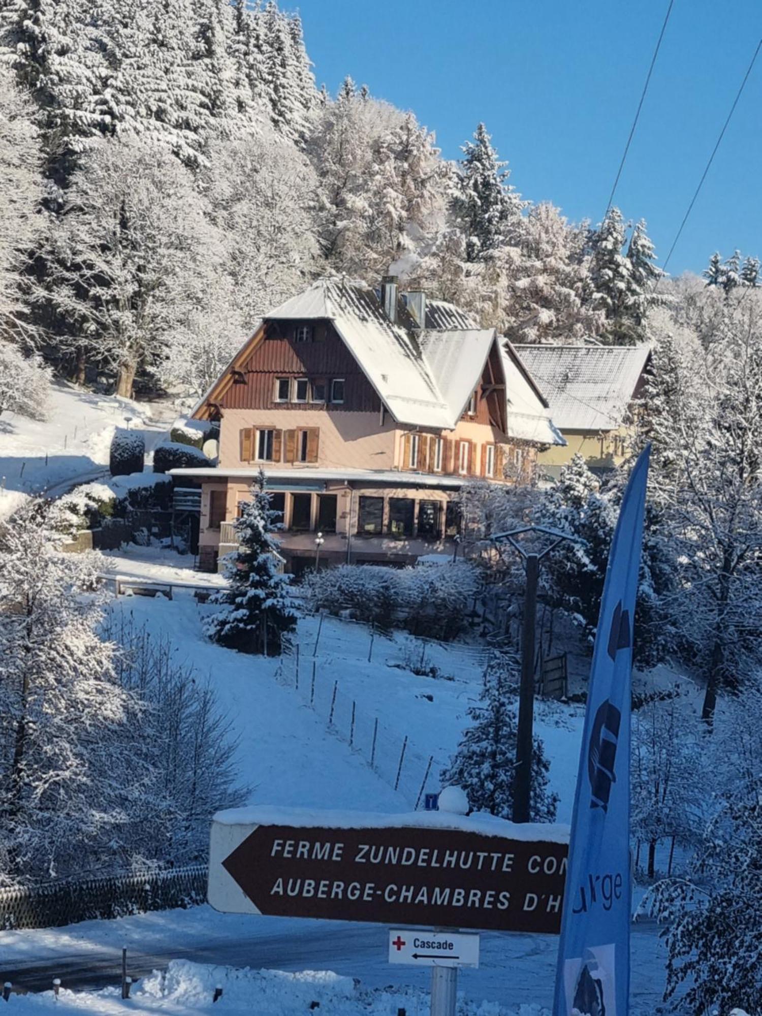 Auberge La Tete En L'Air 勒奥瓦尔德 外观 照片
